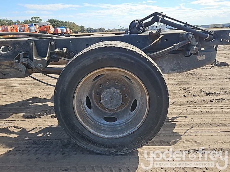 2019-ford-f550-xl-image-15