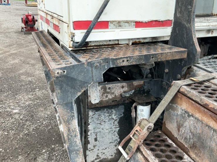 #1950-•-2005-klamar-30-yard-truck-image-19