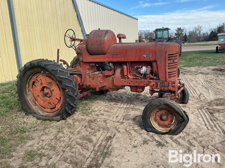 1955-farmall-400-2wd-tractor-image-4
