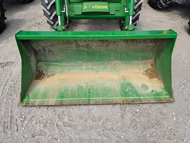 2022-john-deere-5090e-image-3