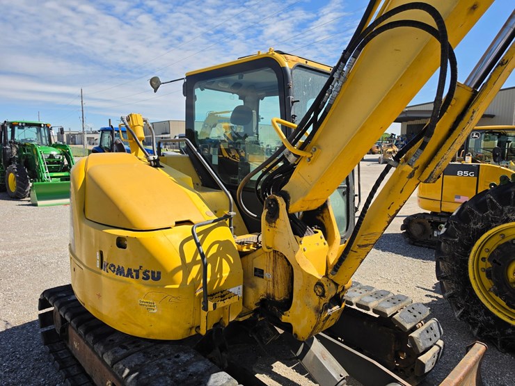 2013-komatsu-pc88mr-8-image-21
