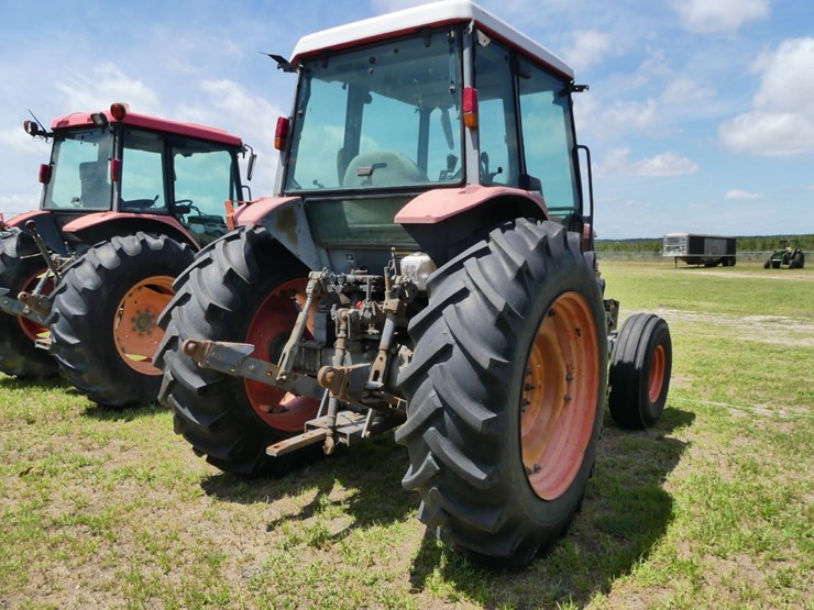 2001-kubota-m9000-image-3
