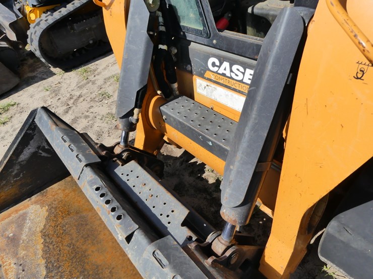 2021-case-tv450b-image-11