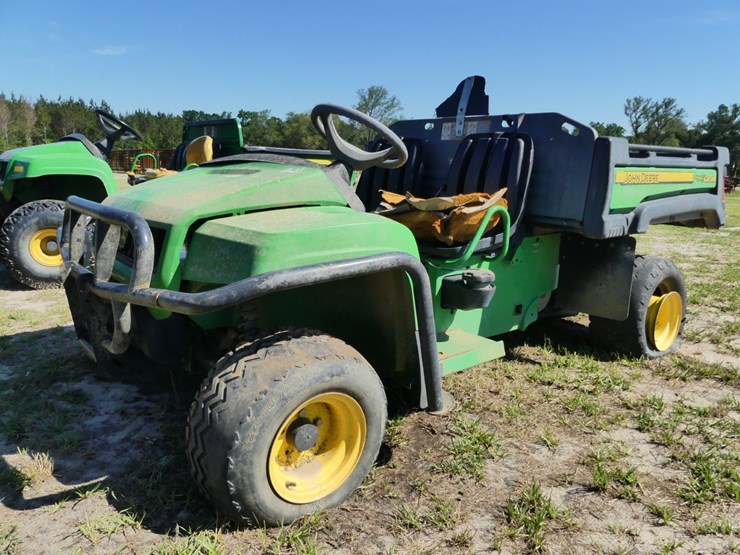 2011-john-deere-gator-image-1