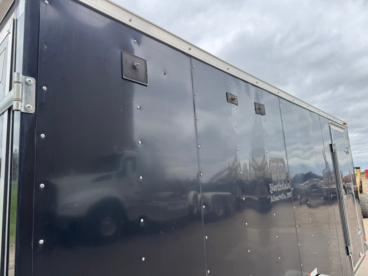 #3892-•-2015-haulmark-18'-enclosed-trailer-image-19
