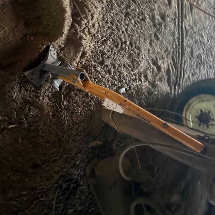 #68 • YANK POST PULLER