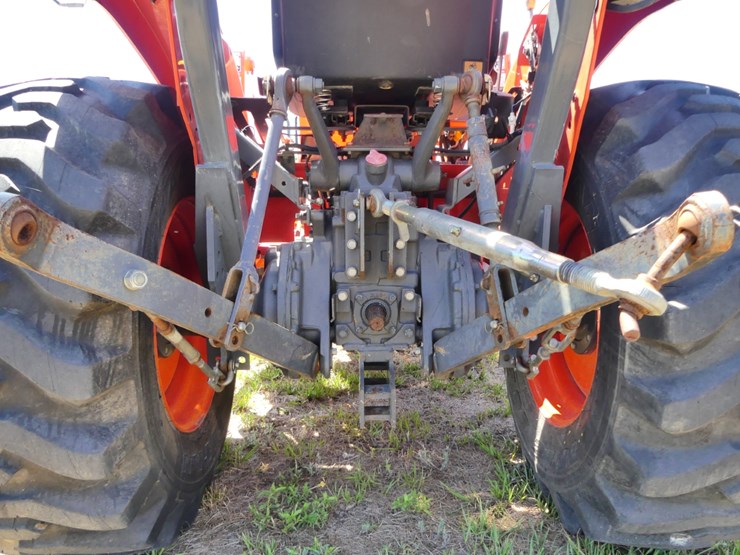 2014-kubota-l3901-image-5