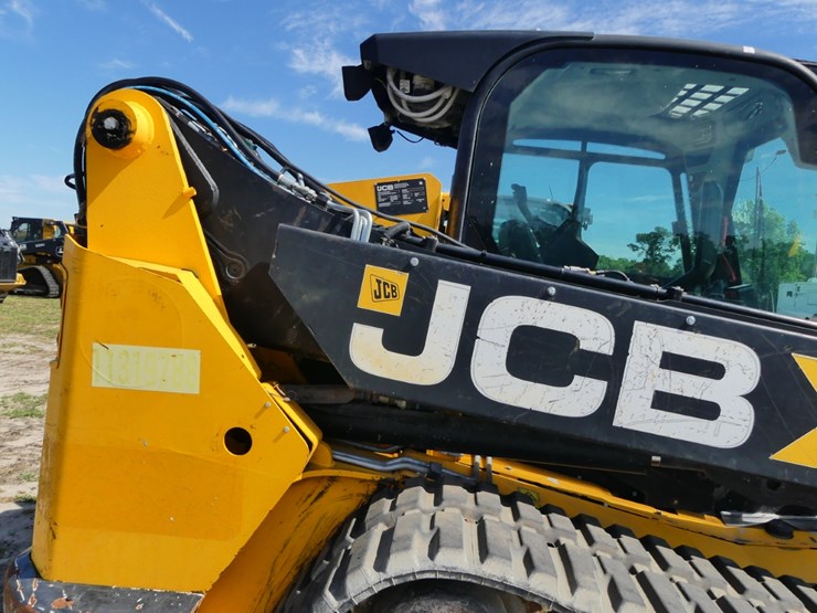 jcb-3ts-8t-image-8
