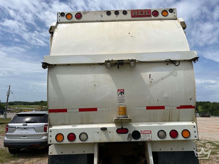 2020-peterbilt-520-image-29