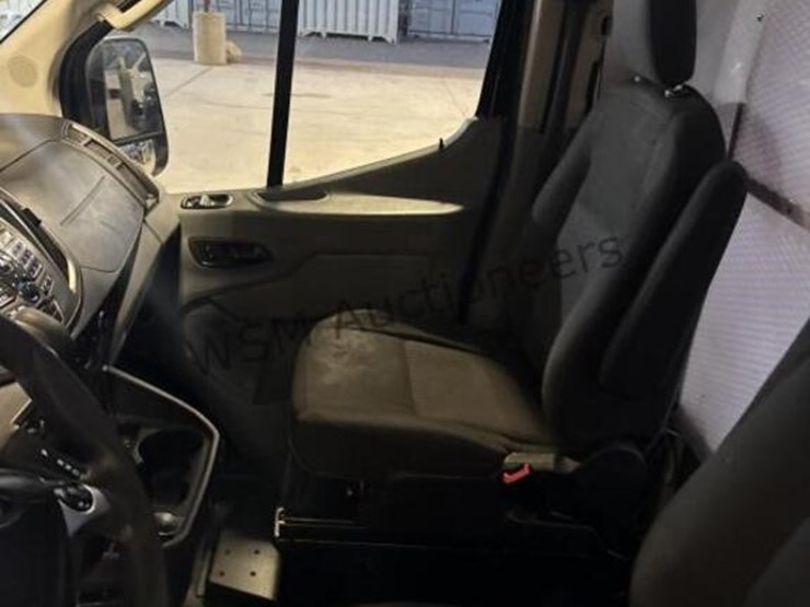 2018-ford-transit-image-25