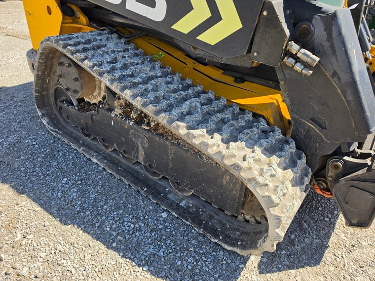 2018-jcb-3ts-8t-image-21