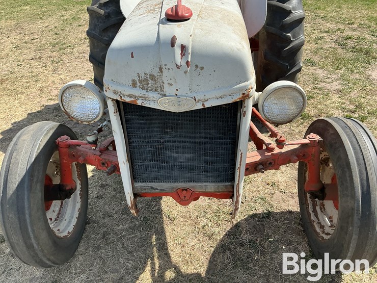 ford-8n-image-11