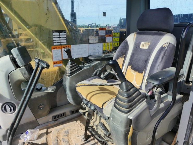 2016-caterpillar-312f-image-13