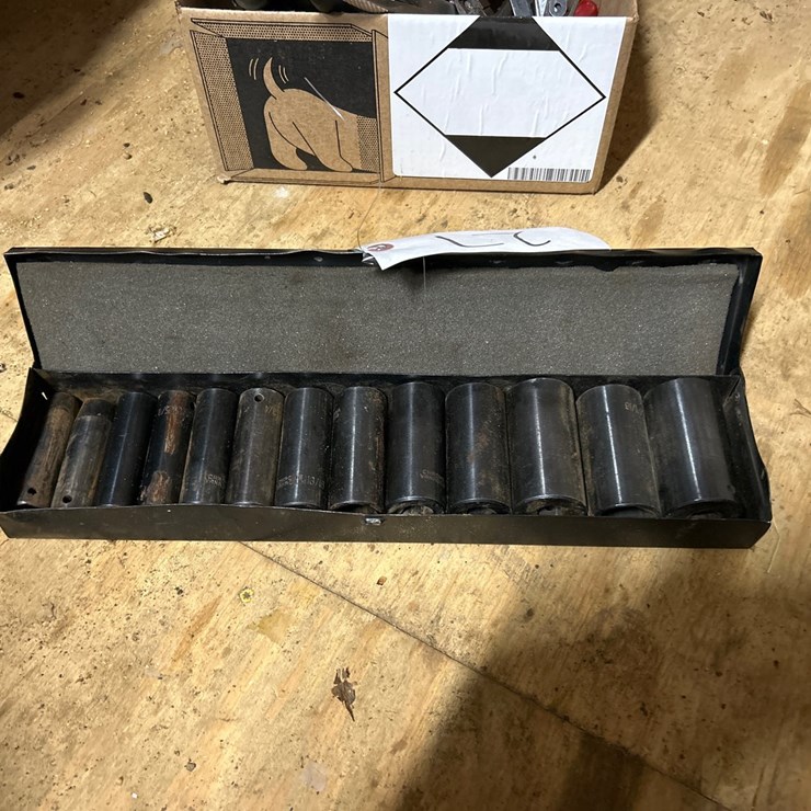 #27 • 1/2” DR SAE IMPACT SOCKET SET