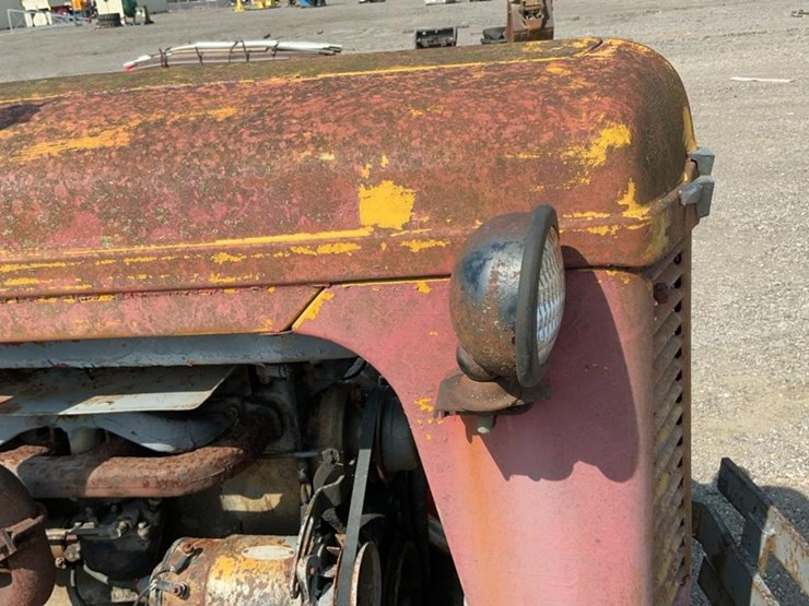 massey-ferguson-35-image-27