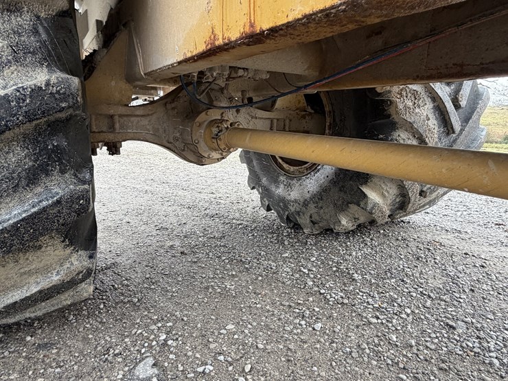 2005-terra-gator-8103-dry-floater-image-11