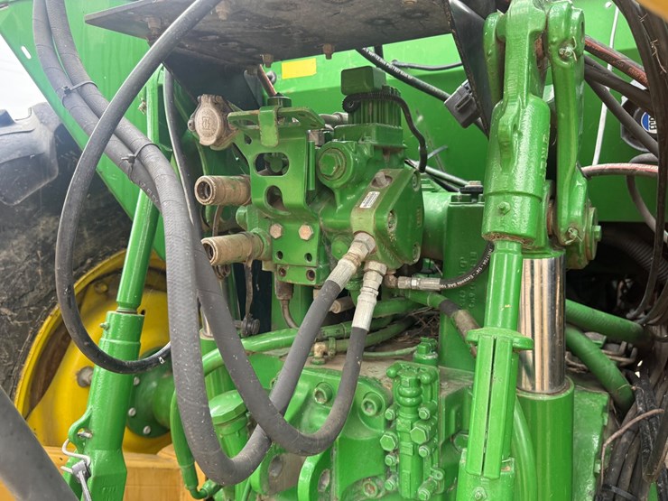 john-deere-6215-image-48