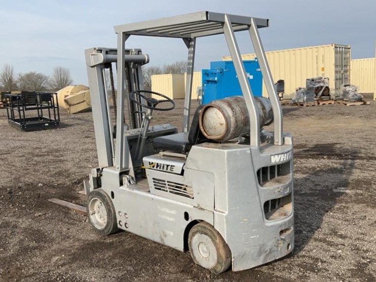 #1350-•-white-ma-50-lpg-forklift-image-3