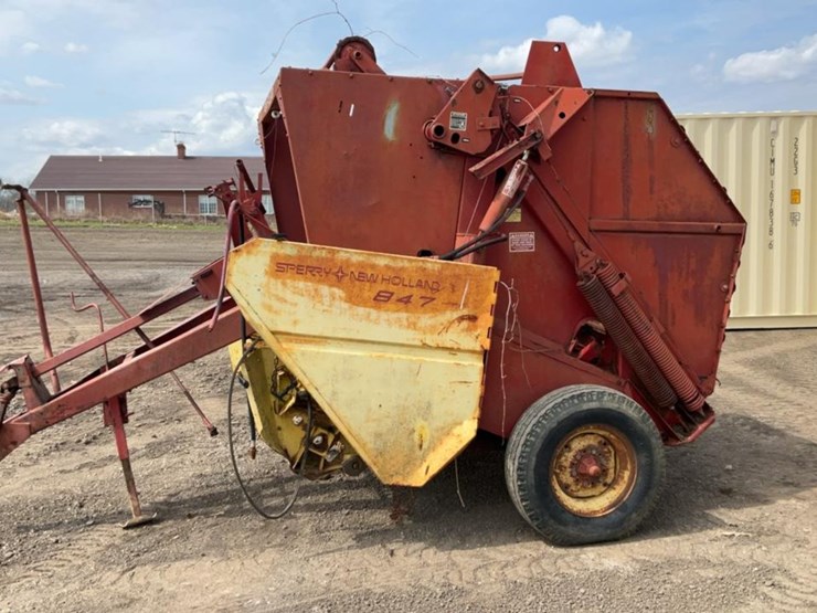 new-holland-847-image-3