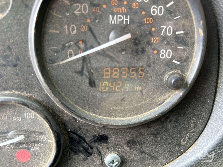 2020-peterbilt-520-image-7