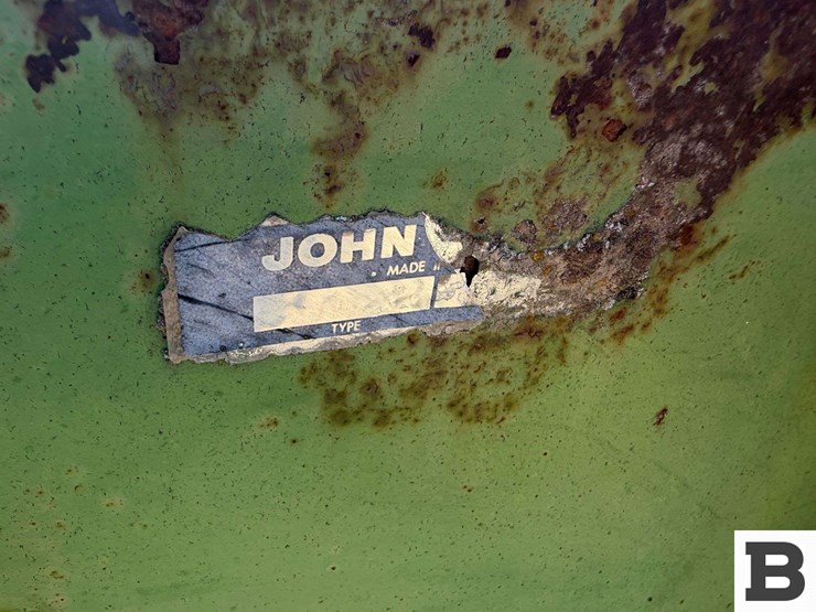 john-deere-310-image-17