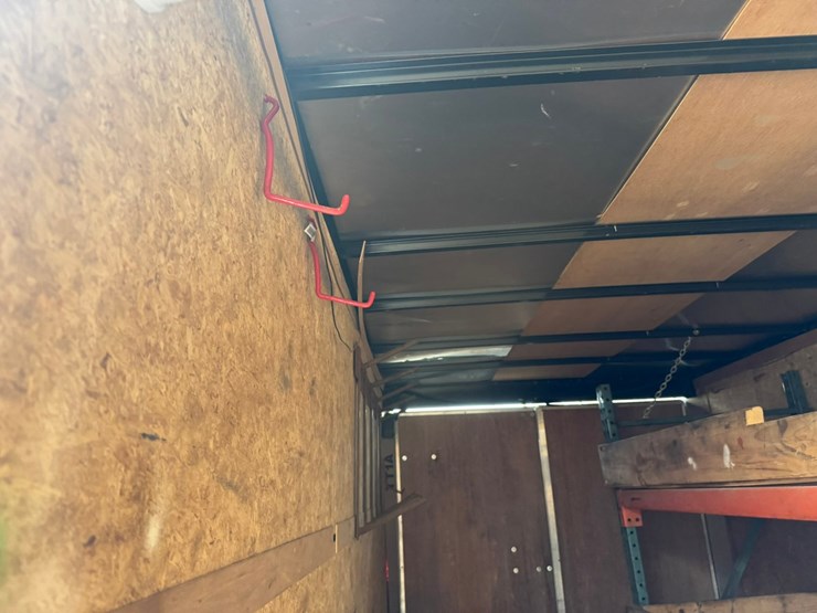 #3892-•-2015-haulmark-18'-enclosed-trailer-image-27