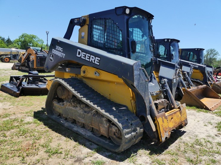 2019-deere-331g-image-2