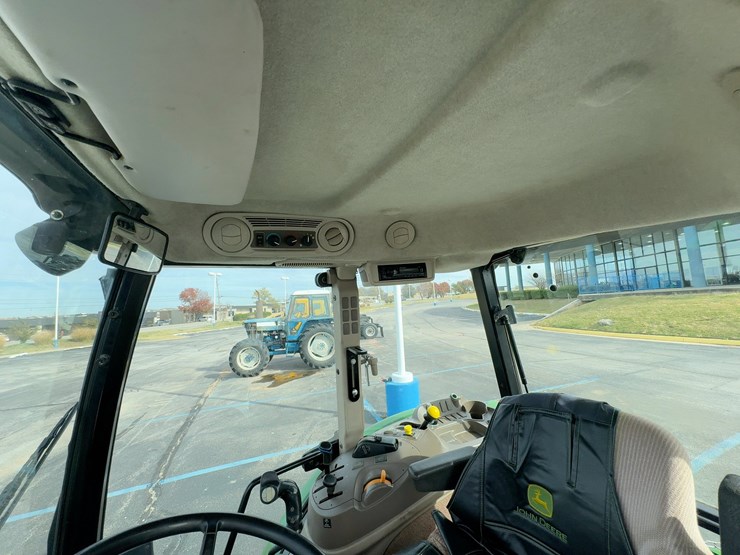 2011-john-deere-5095m-image-28
