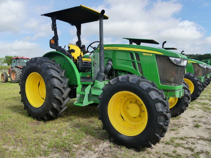 2024-john-deere-5120m-image-1
