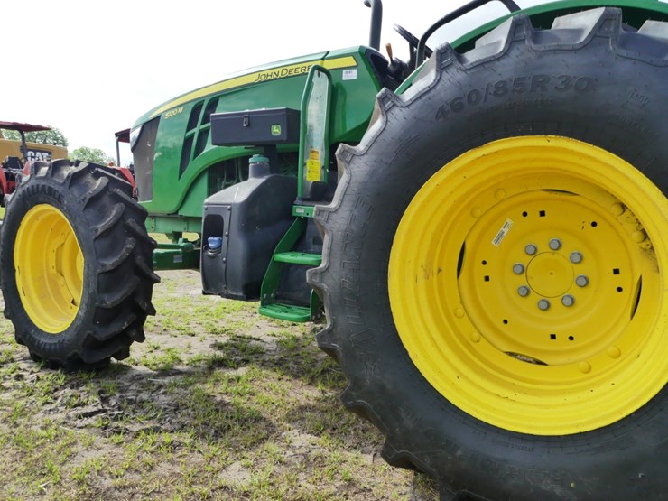 2024-john-deere-5120m-image-8