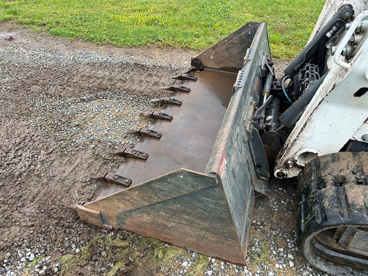 2022-bobcat-t770-image-9