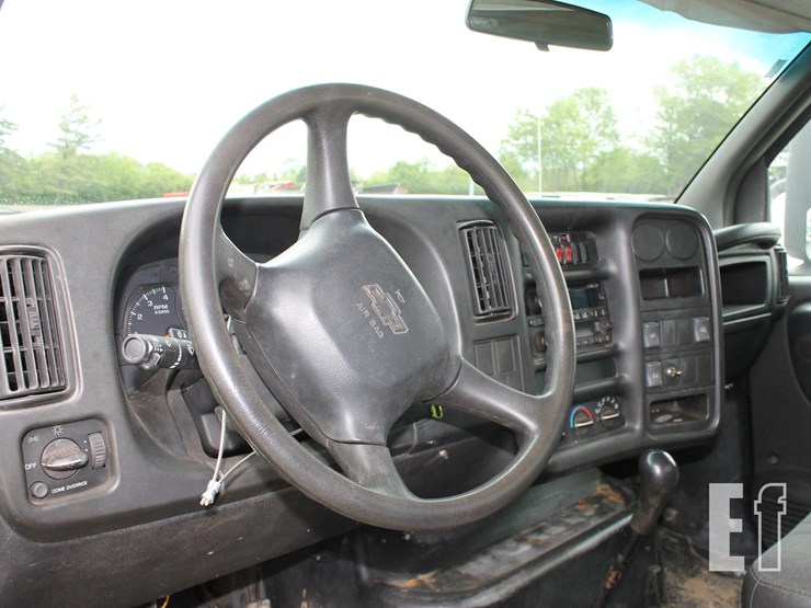 2003-chevrolet-6500-image-11
