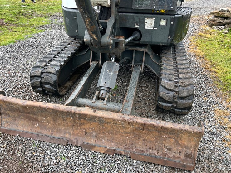 2022-bobcat-e42-image-12