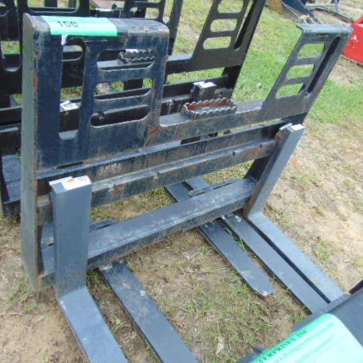QUICK ATTACH WALK-THRU FORK HANGER W/ 48" FORKS