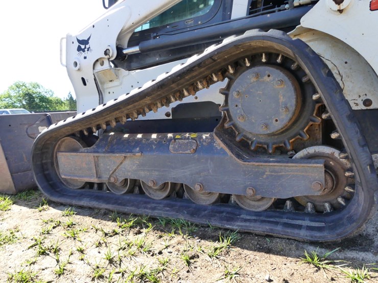 2016-bobcat-t630-image-6