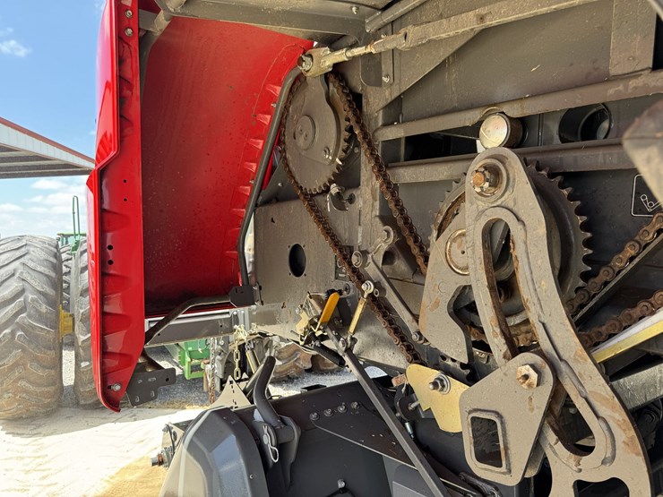 2021-massey-ferguson-2270-image-60