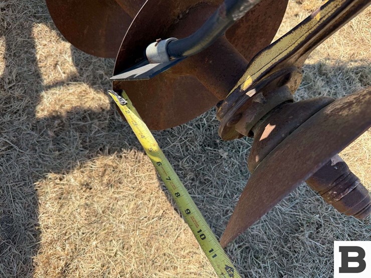 john-deere-310-image-15