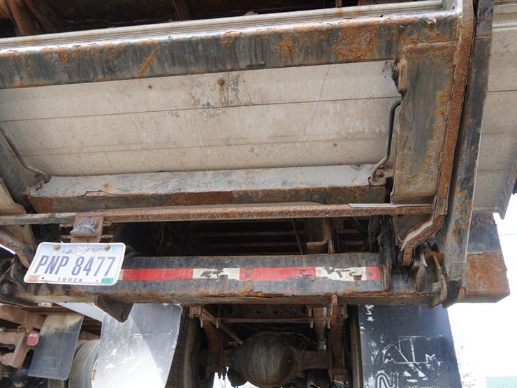 #1953-•-2013-international-reefer-truck-image-78