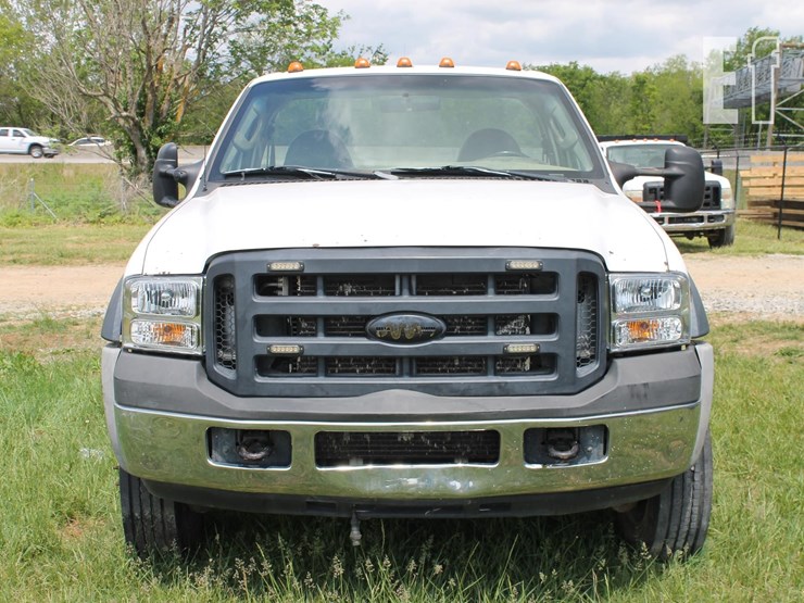 2006-ford-f550-image-6