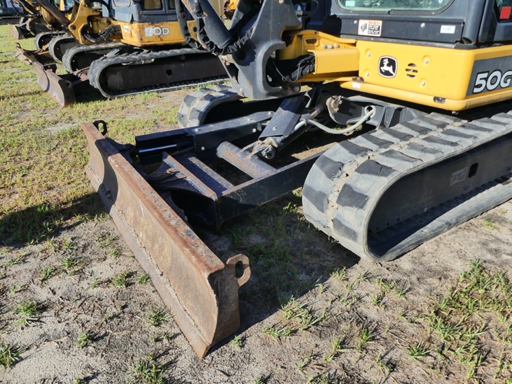 2018-deere-50g-image-9