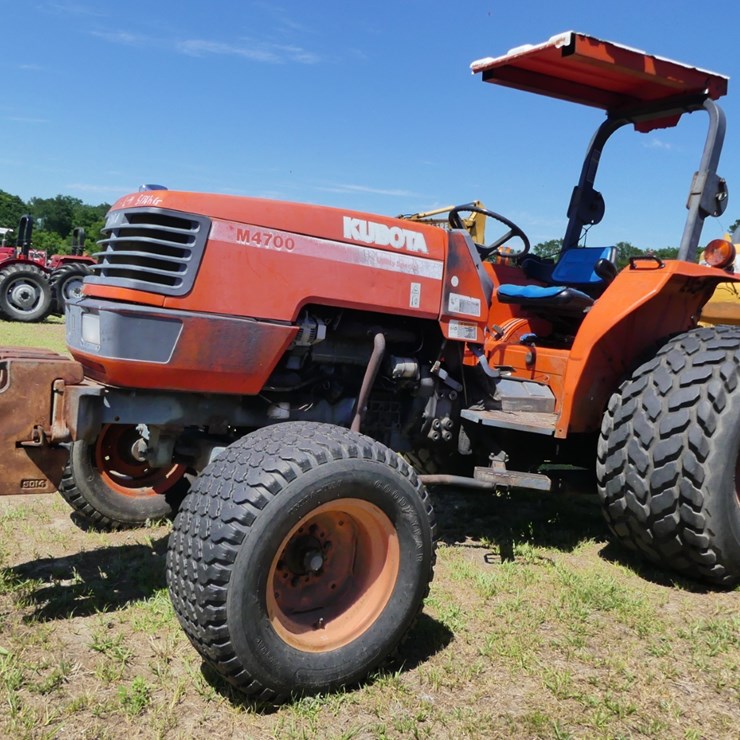 1999 KUBOTA M4700