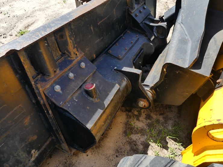 jcb-3ts-8t-image-10