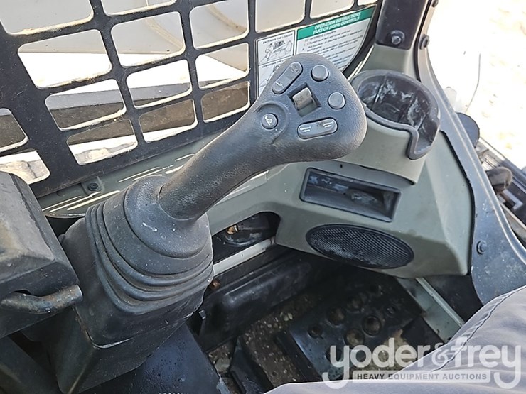 bobcat-t590-image-27