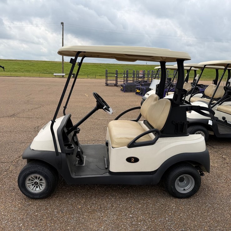 #9092 • 2021 club car precedent Golf Cart
