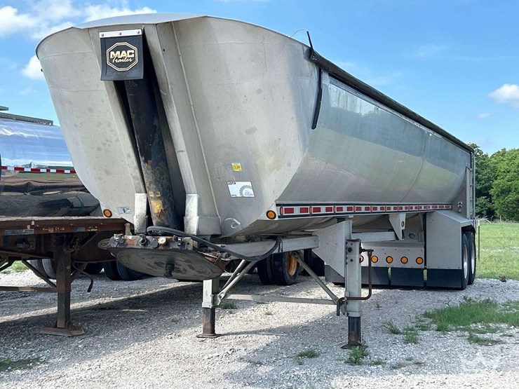 2017-mac-half-round-t/a-end-dump-trailer-image-1