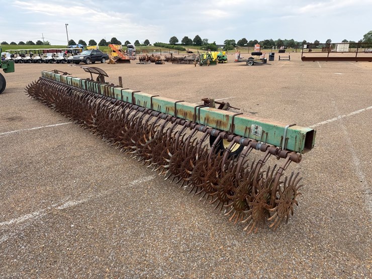 john-deere-400-image-4