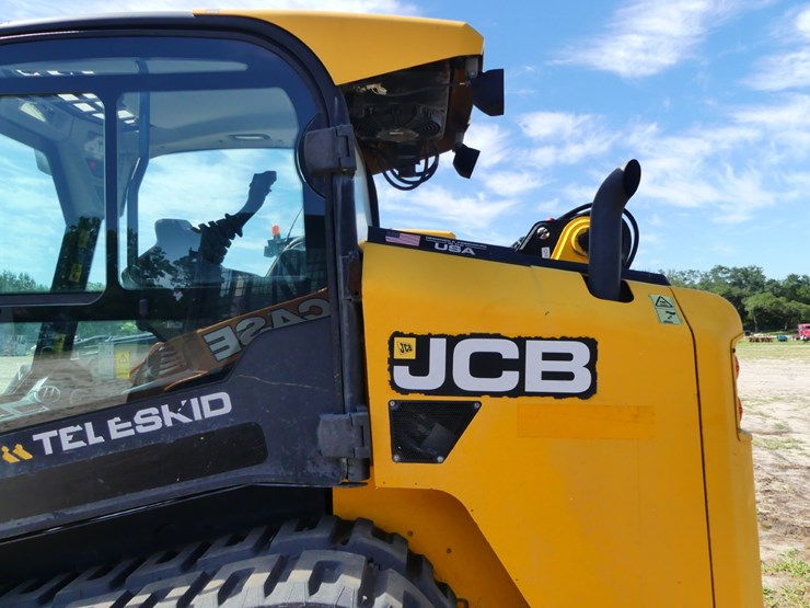 jcb-3ts-8t-image-7