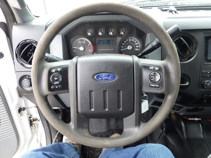 2015-ford-f550-image-36