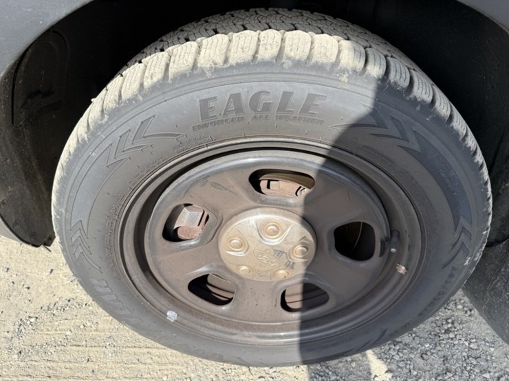 2018-ford-explorer-image-14