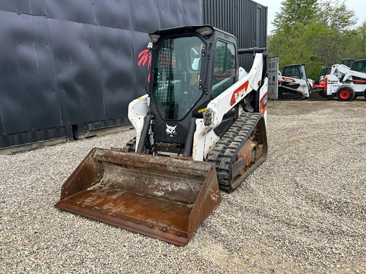 2020-bobcat-t64-image-8